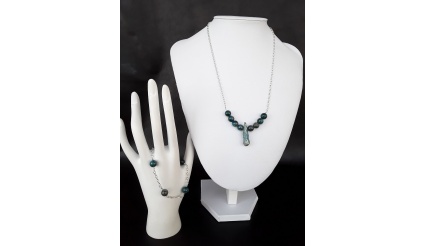 The Gaia Necklace and Bracelet Jewelry Set 