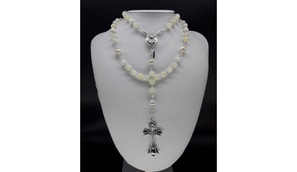 The Pearl Moonstone 5 Decade Catholic Rosary (alt ver)
