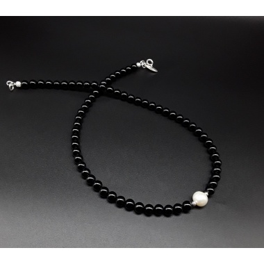 The Black Tourmaline Pearl Choker Necklace