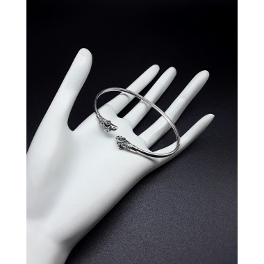 The Pan Cuff Bracelet made of 100% pure and solid 925 Silver