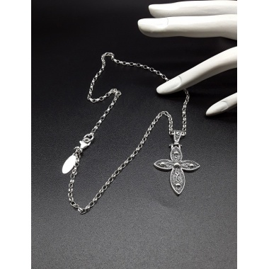 The Silver Cross Necklace	(Ver. 2)