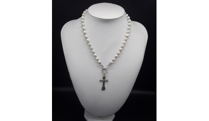 The Elegant Pearl Cross Necklace 